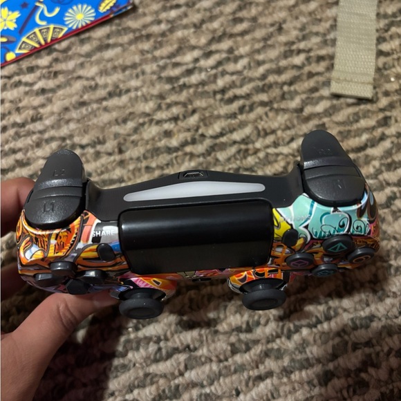 PS4 controller - Picture 2 of 2